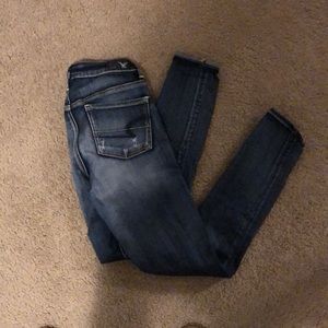 AE distressed jegging